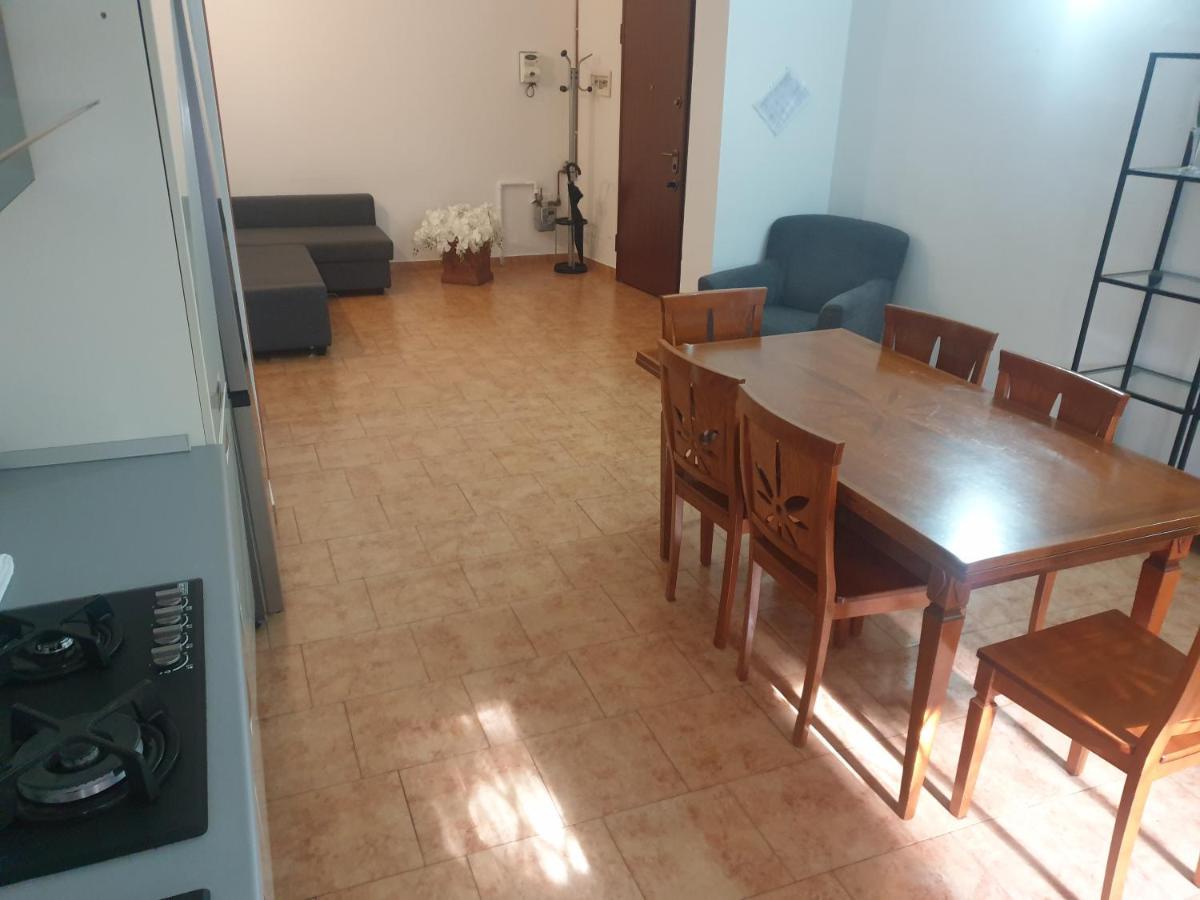 Maffucci 24 Bilocale Molto Spazioso E Moderno Milano Exteriör bild
